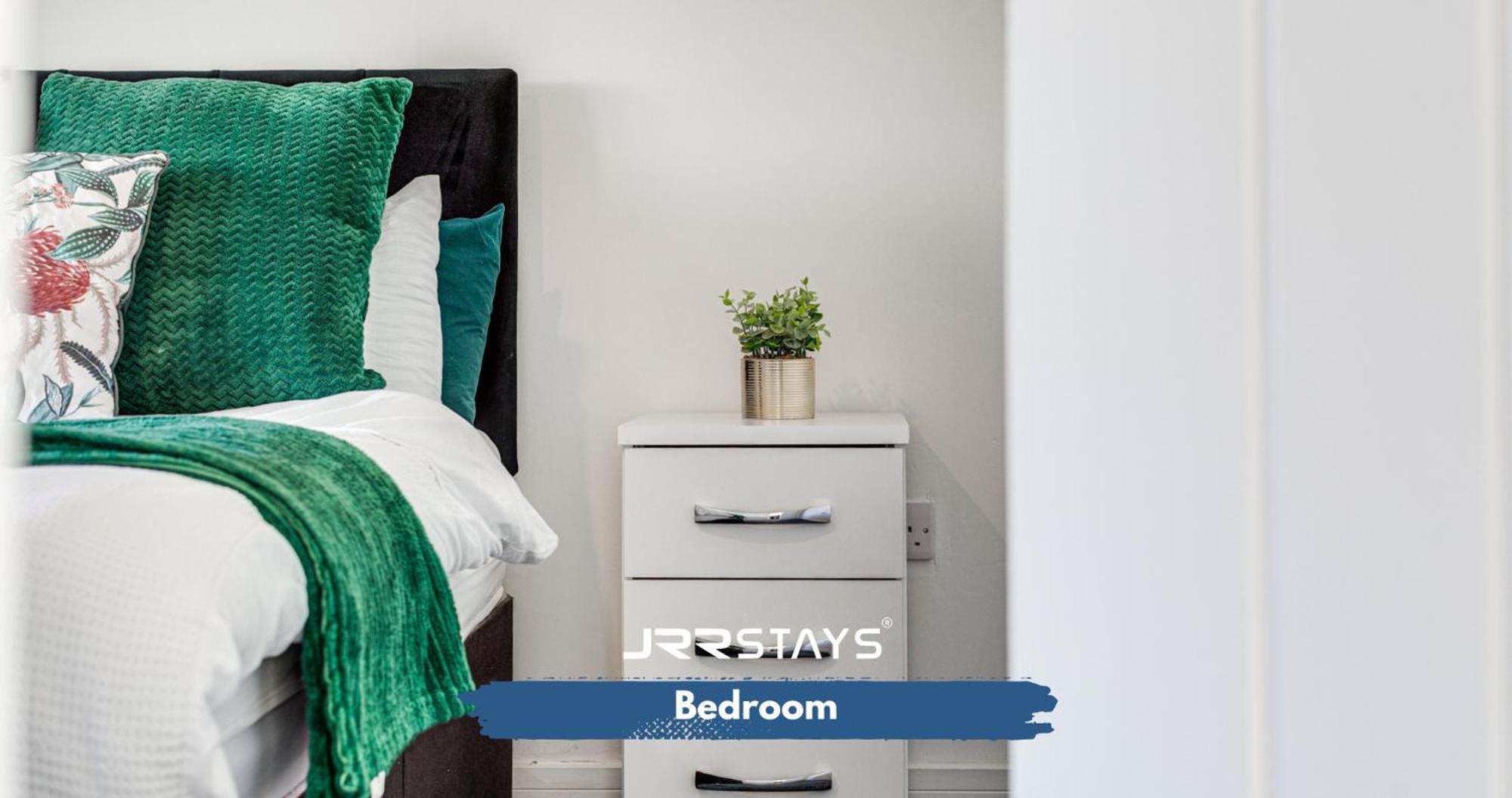 Tipton 3 Bedroom House Garden Sleeps 7 - Jrr Stays Coseley 外观 照片